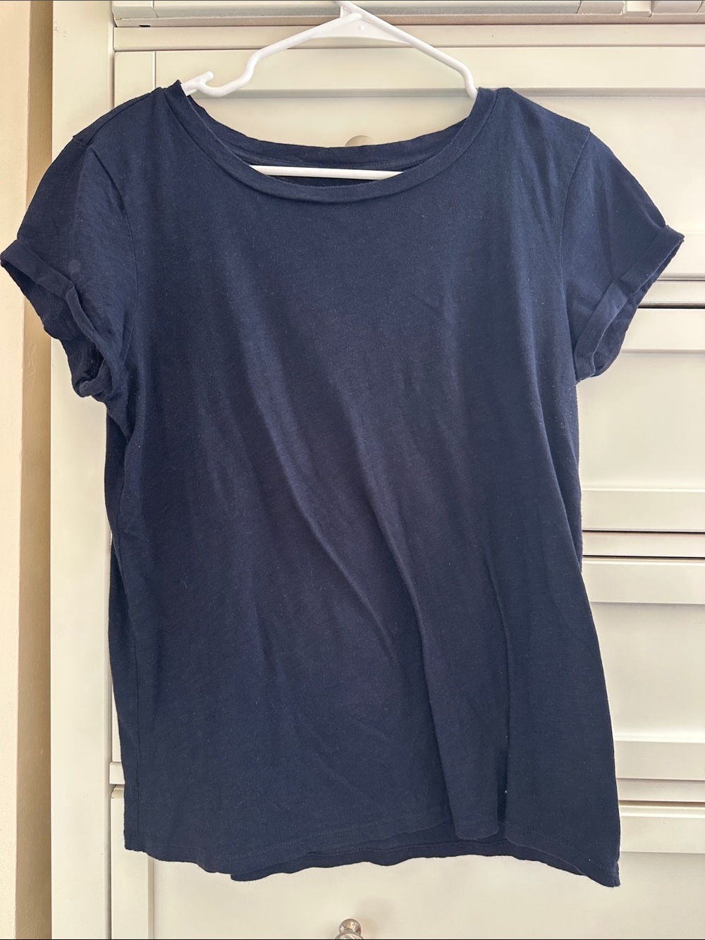 Classic Women's Navy Short-Sleeve Tee - Casual Everyday Top